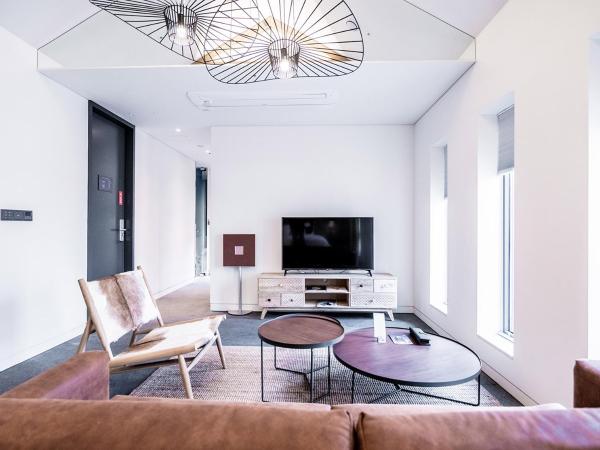 Patio 7 : photo 8 de la chambre suite avec terrasse