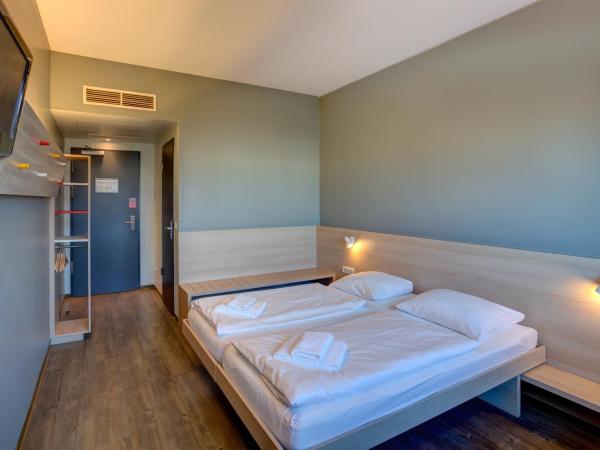 MEININGER Hotel Berlin Airport : photo 3 de la chambre chambre double pour occupation simple