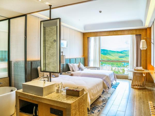 Harman Resort Hotel Sanya : photo 1 de la chambre executive double or twin room with mountain & sea view