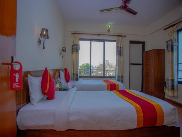 Hotel Garuda Inn : photo 4 de la chambre chambre double deluxe