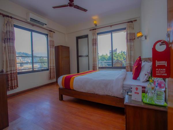 Hotel Garuda Inn : photo 4 de la chambre chambre double avec balcon