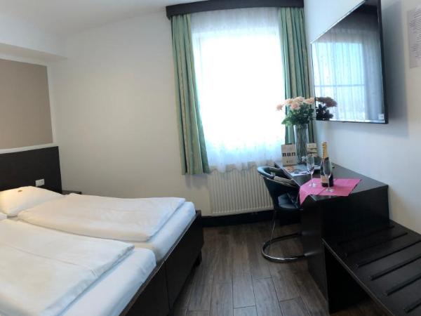 Hotel König : photo 7 de la chambre chambre double