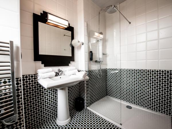 Best Western Hôtel Journel Antibes Juan-les-Pins : photo 9 de la chambre chambre queen classique - non-fumeurs