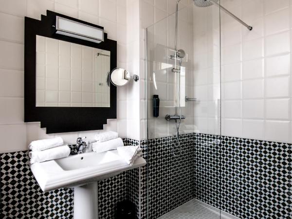 Best Western Hôtel Journel Antibes Juan-les-Pins : photo 2 de la chambre suite 1 chambre avec lit king-size, canapé-lit et terrasse - non-fumeurs