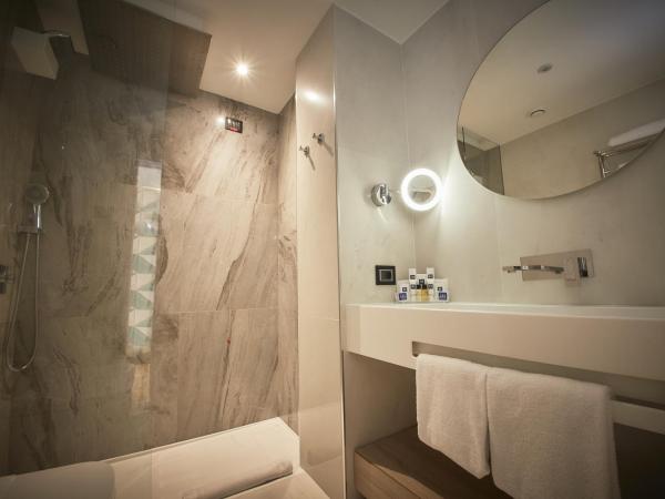 iH Hotels Milano Ambasciatori : photo 5 de la chambre chambre double deluxe