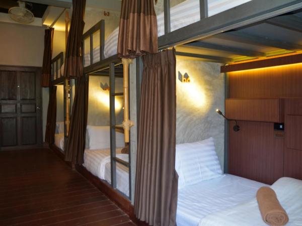 Aha Lanta Cozy Hostel : photo 10 de la chambre lit superposé dans dortoir pour femmes 