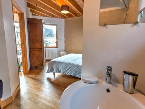 B&B Wood Cottage : photo 2 de la chambre chambre lit queen-size - vue sur jardin