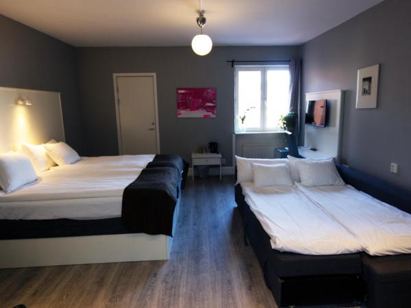 Hotell Hjalmar : photo 1 de la chambre chambre quadruple