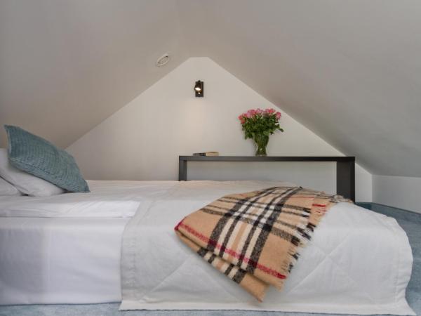 Hello Haffner : photo 5 de la chambre chambre double avec lit d'appoint