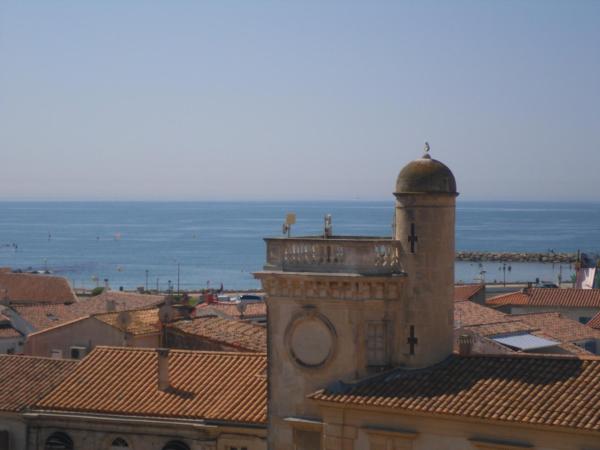 Chambre les flamants, vue sur les étangs, les oiseaux, les flamants, petit déjeuner compris : photo 8 de la chambre chambre double – vue sur lac