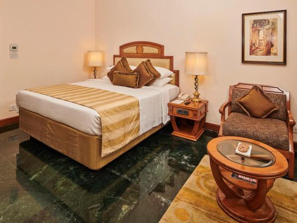 The Ummed Ahmedabad Airport : photo 2 de la chambre executive suite with pool view - 30% discount on laundry
