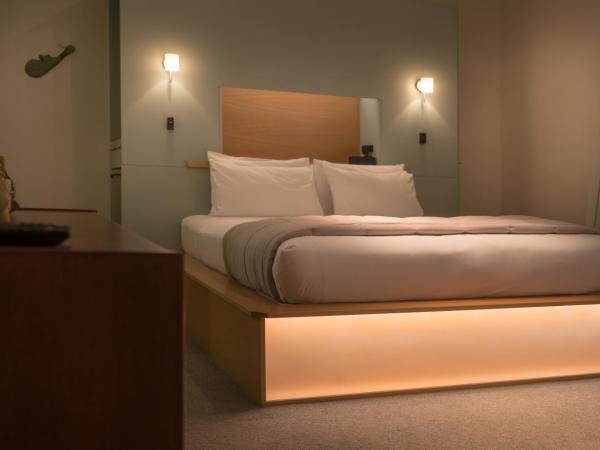 Ohtel Wellington : photo 3 de la chambre studio lit king-size