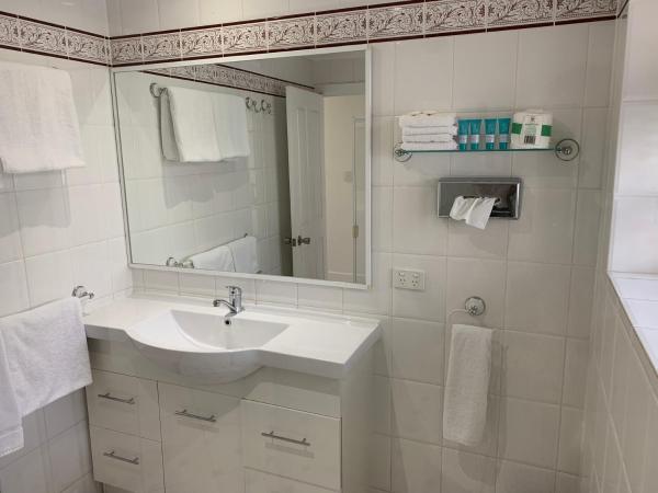 Ensenada Motor Inn and Suites : photo 9 de la chambre suite b 2 chambres