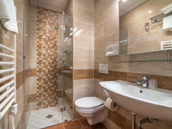 Hotel Spa Hévíz : photo 6 de la chambre chambre double classique