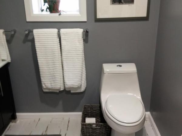 Off Broadway B & B : photo 9 de la chambre chambre double deluxe avec balcon