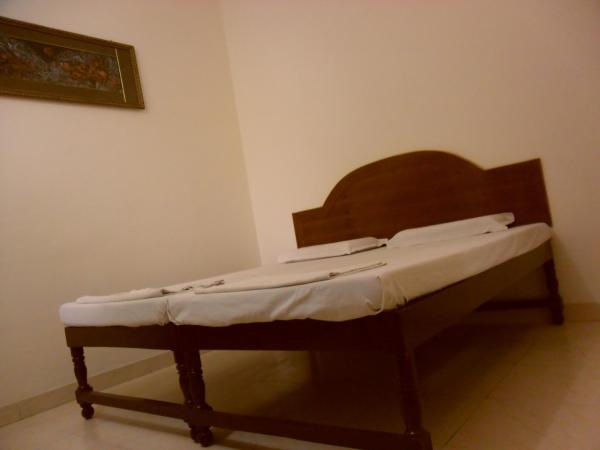 Hotel Sidhartha Walking Distance From TajMahal : photo 4 de la chambre chambre double ou lits jumeaux standard