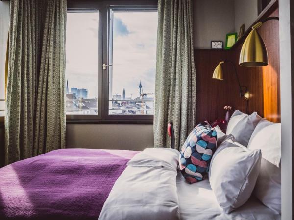 Henri Hotel Düsseldorf Downtown : photo 5 de la chambre studio - m