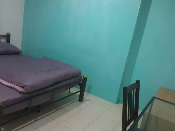 JS mansion : photo 3 de la chambre chambre double avec salle de bains privative