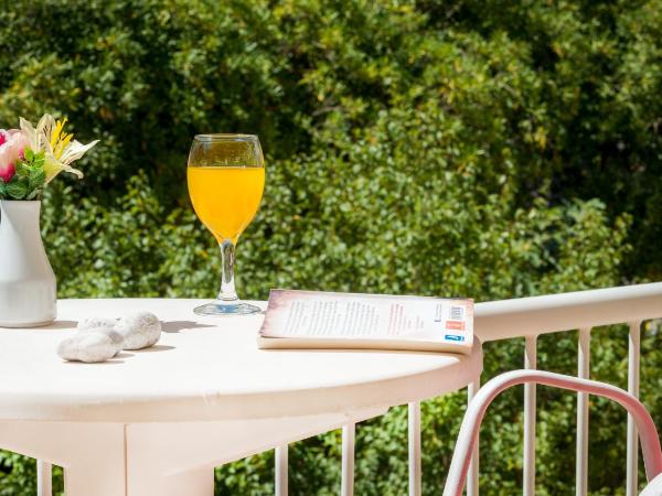 Hotel Splendid : photo 7 de la chambre chambre simple standard avec un balcon et une vue sur le parc