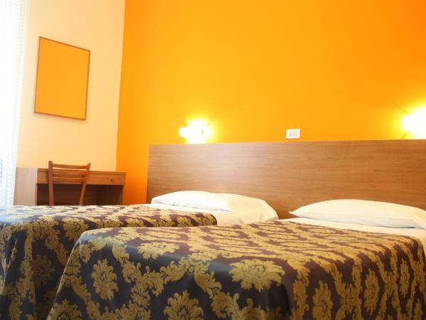 Hotel Garden : photo 2 de la chambre chambre triple