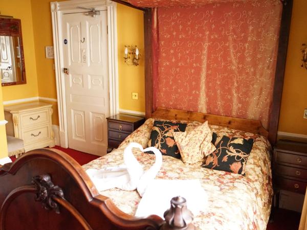 Regency Hotel : photo 2 de la chambre deluxe double room with half tester bed