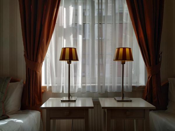 Hotel Stare Miasto Old Town : photo 10 de la chambre chambre lits jumeaux classique