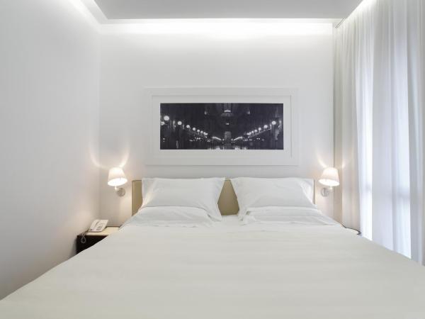 UNAHOTELS Cusani Milano : photo 3 de la chambre chambre double supérieure
