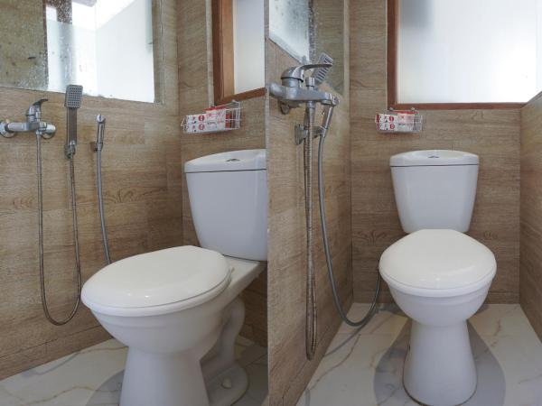 Super OYO 444 Rafitha Homestay : photo 6 de la chambre chambre double standard