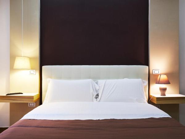 360 Hospitality : photo 4 de la chambre chambre triple avec balcon