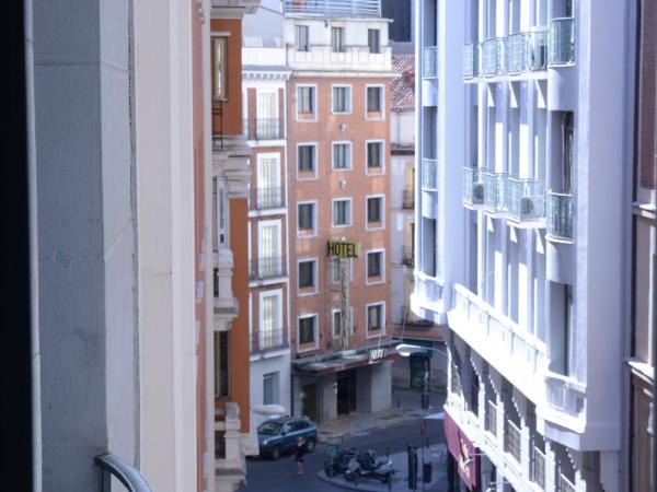 Nersan : photo 6 de la chambre chambre double avec balcon