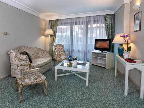 Apart Hotel Best : photo 9 de la chambre appartement 2 chambres (4 adultes)