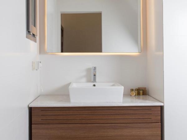 Neopol Hotel : photo 4 de la chambre suite