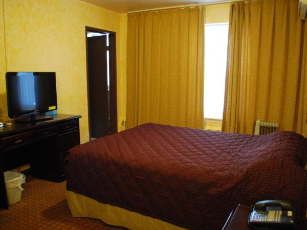 Chinatown Hotel Chicago : photo 1 de la chambre chambre lit queen-size 