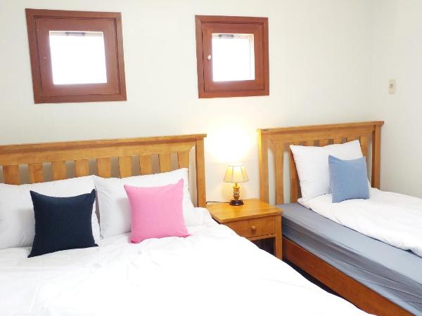 Dolma Hongdae : photo 7 de la chambre chambre triple avec salle de bains commune