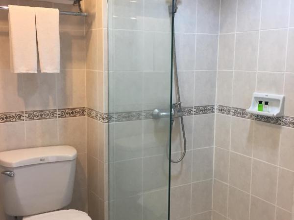 The Patra Hotel - Rama 9 : photo 4 de la chambre chambre deluxe double ou lits jumeaux