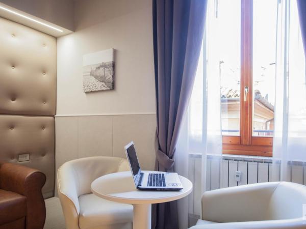 Hotel Cavour : photo 1 de la chambre chambre quadruple