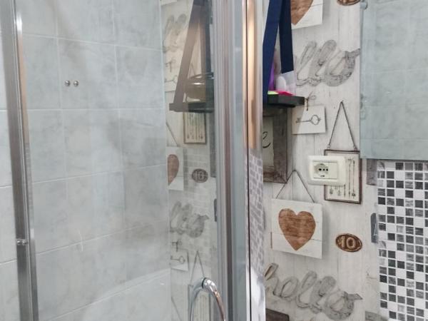 Hotel Centrale : photo 3 de la chambre chambre double Économique