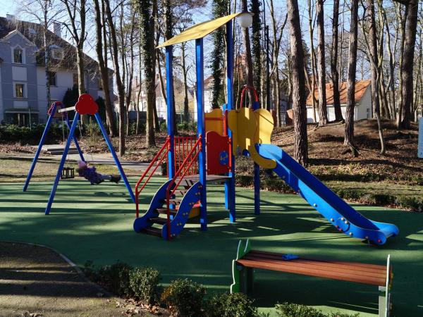 Apartamenty Cesarskie - Apartamenty Bryza - Parking : photo 1 de la chambre appartement 1 chambre avec stationnement