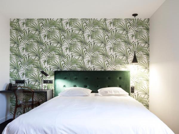 Logis Hotel du Maine : photo 8 de la chambre chambre double supérieure