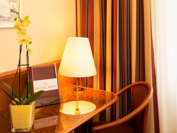 Austria Classic Hotel Wien : photo 6 de la chambre chambre quadruple premium - vue sur cour