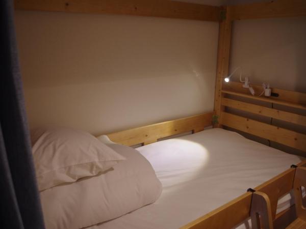 Guesthouse POPTONE : photo 7 de la chambre lit superposé dans dortoir mixte