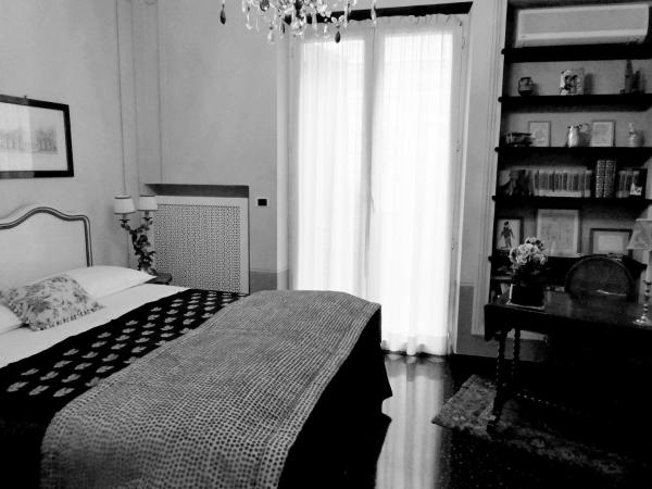 Bed and Breakfast Flowers : photo 8 de la chambre chambre double ou lits jumeaux avec terrasse