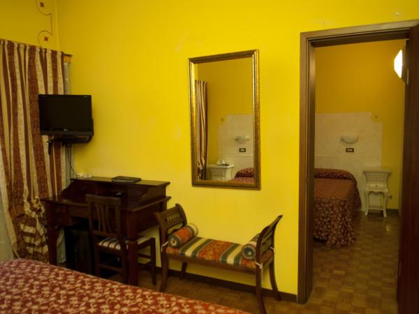 Ai Ronchi Motor Hotel Brescia : photo 1 de la chambre chambre familiale (2 adultes et 2 enfants)