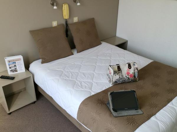 Adonis Lourdes - Notre Dame de la Sarte : photo 6 de la chambre chambre double