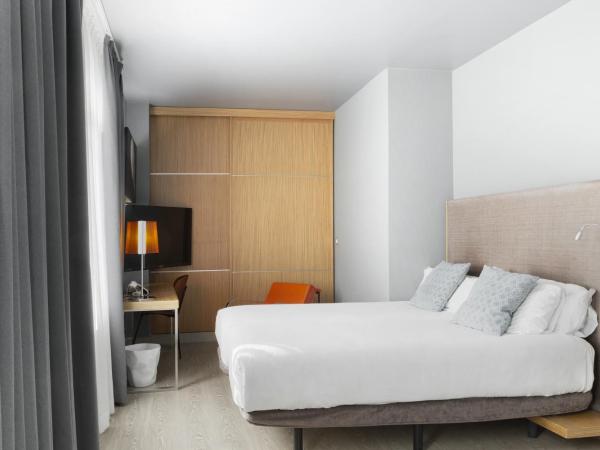 Petit Palace Alcalá : photo 5 de la chambre chambre triple