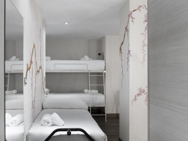 Petit Palace Posada del Peine : photo 3 de la chambre chambre quintuple (5 adultes)