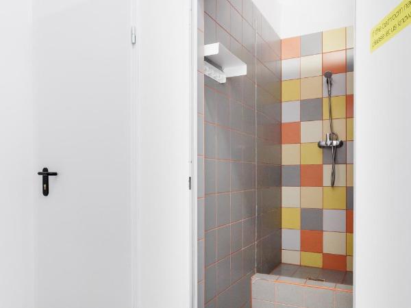 Avenue Hostel : photo 9 de la chambre lit dans dortoir mixte de 8 lits