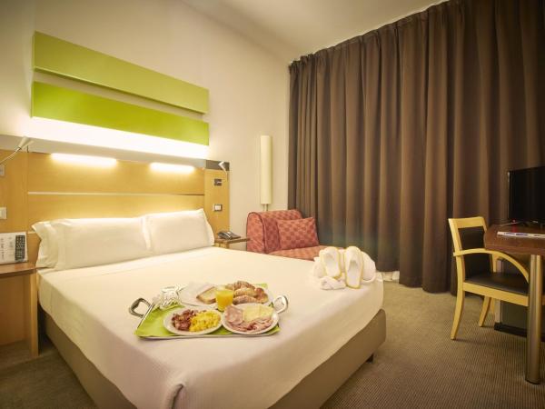 iH Hotels Milano Gioia : photo 6 de la chambre chambre triple