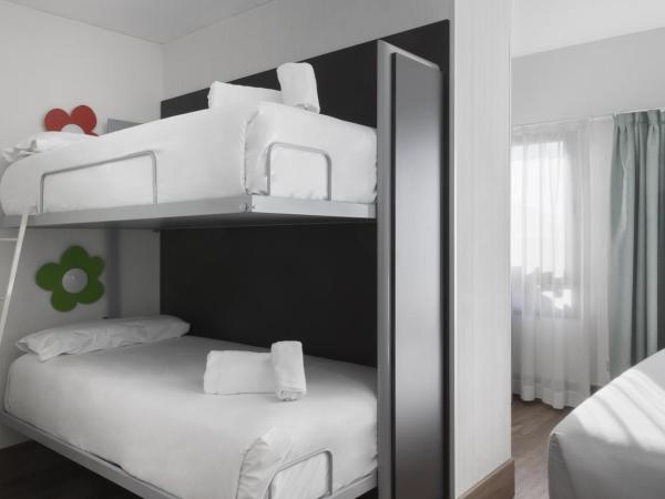 Petit Palace Plaza Mayor : photo 6 de la chambre chambre de luxe avec terrasse (4 adultes)