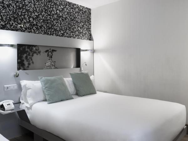 Petit Palace Plaza Mayor : photo 3 de la chambre chambre triple